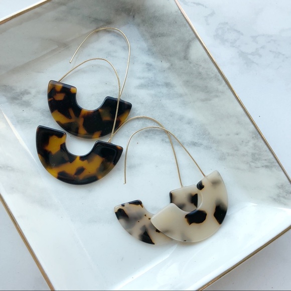 Restock BB Style Faidra Resin Drop Earrings - Picture 2 of 4